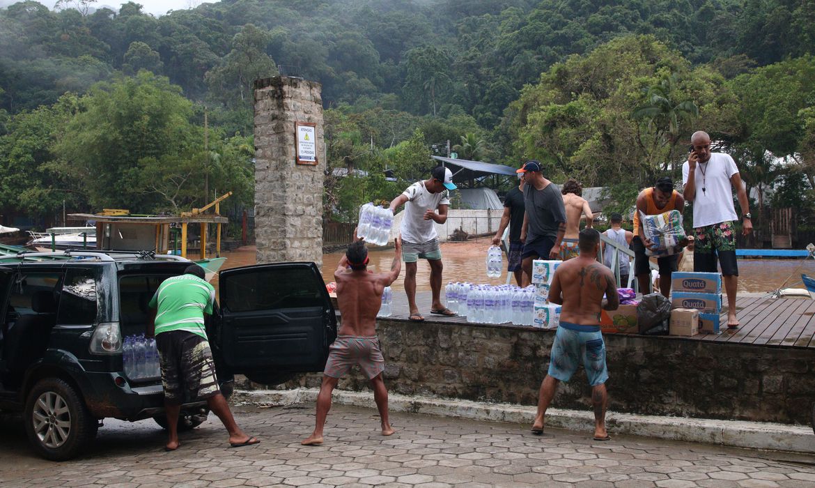 Piscinas da Água Mineral fechadas há dois anos - DF notícias